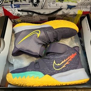 Kyrie 7 “Daybreak”